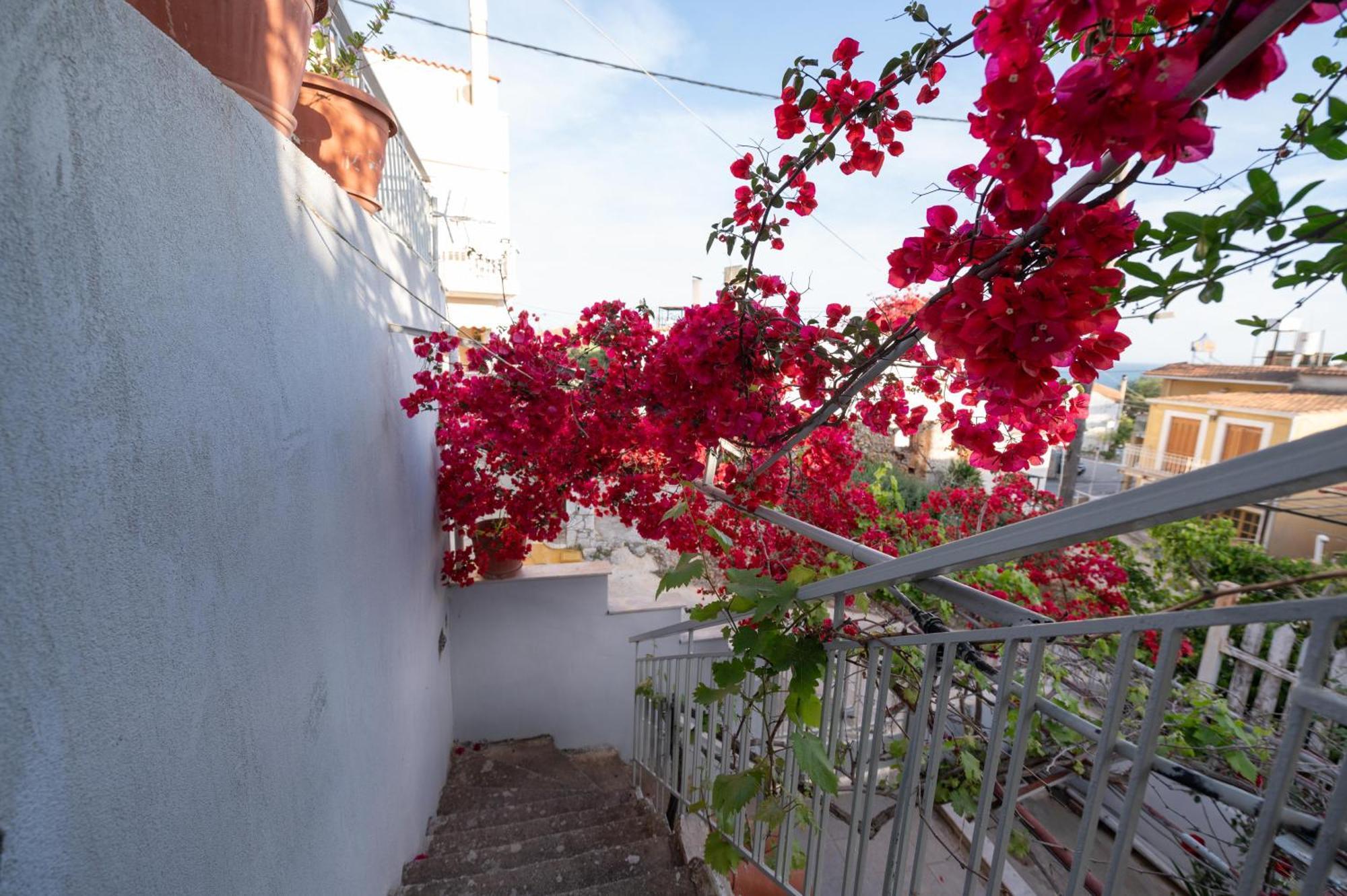 Villa Memories Gytheio Exterior foto